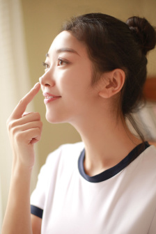 年轻小姨子3